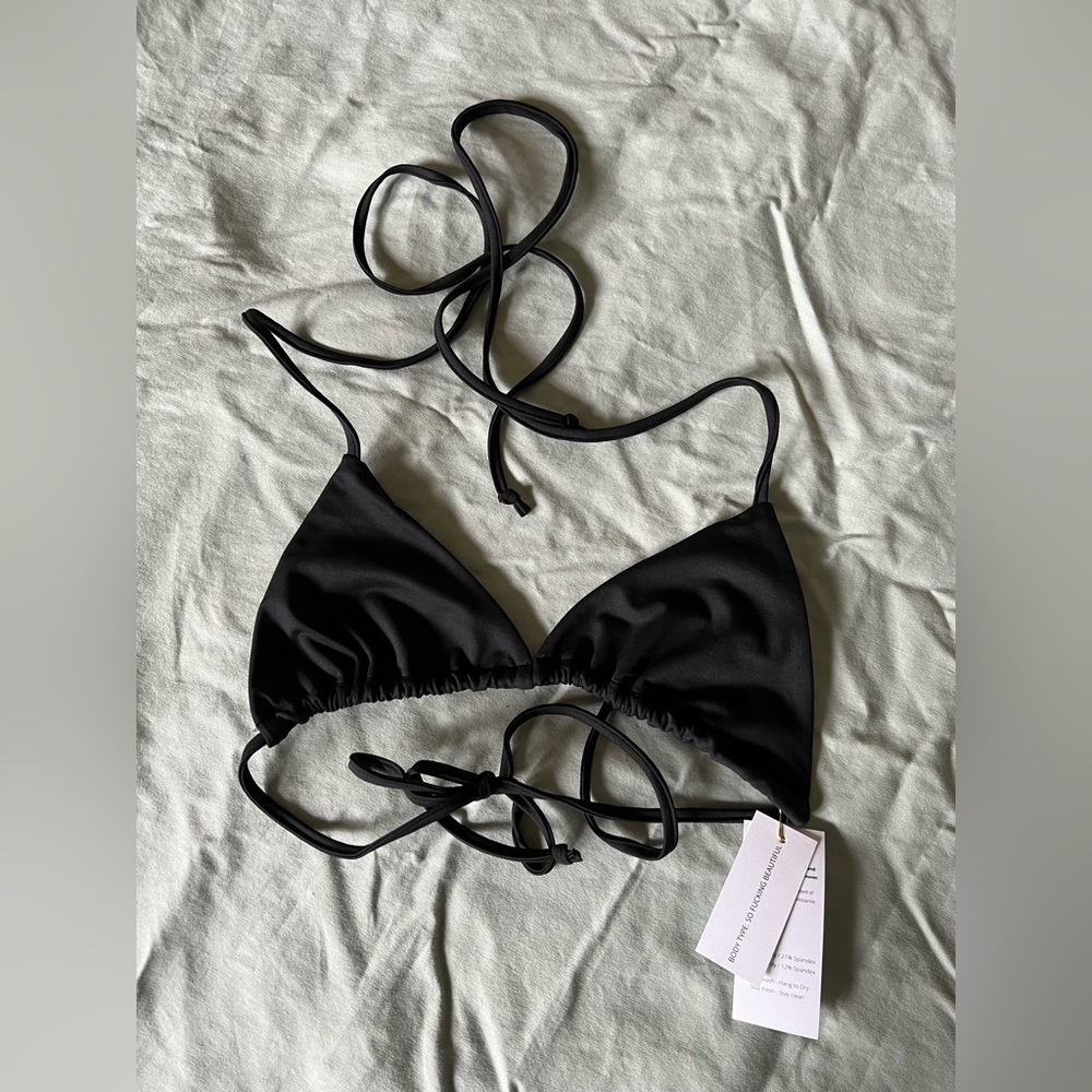 Londre The Triangle Top - Matte Black - Medium